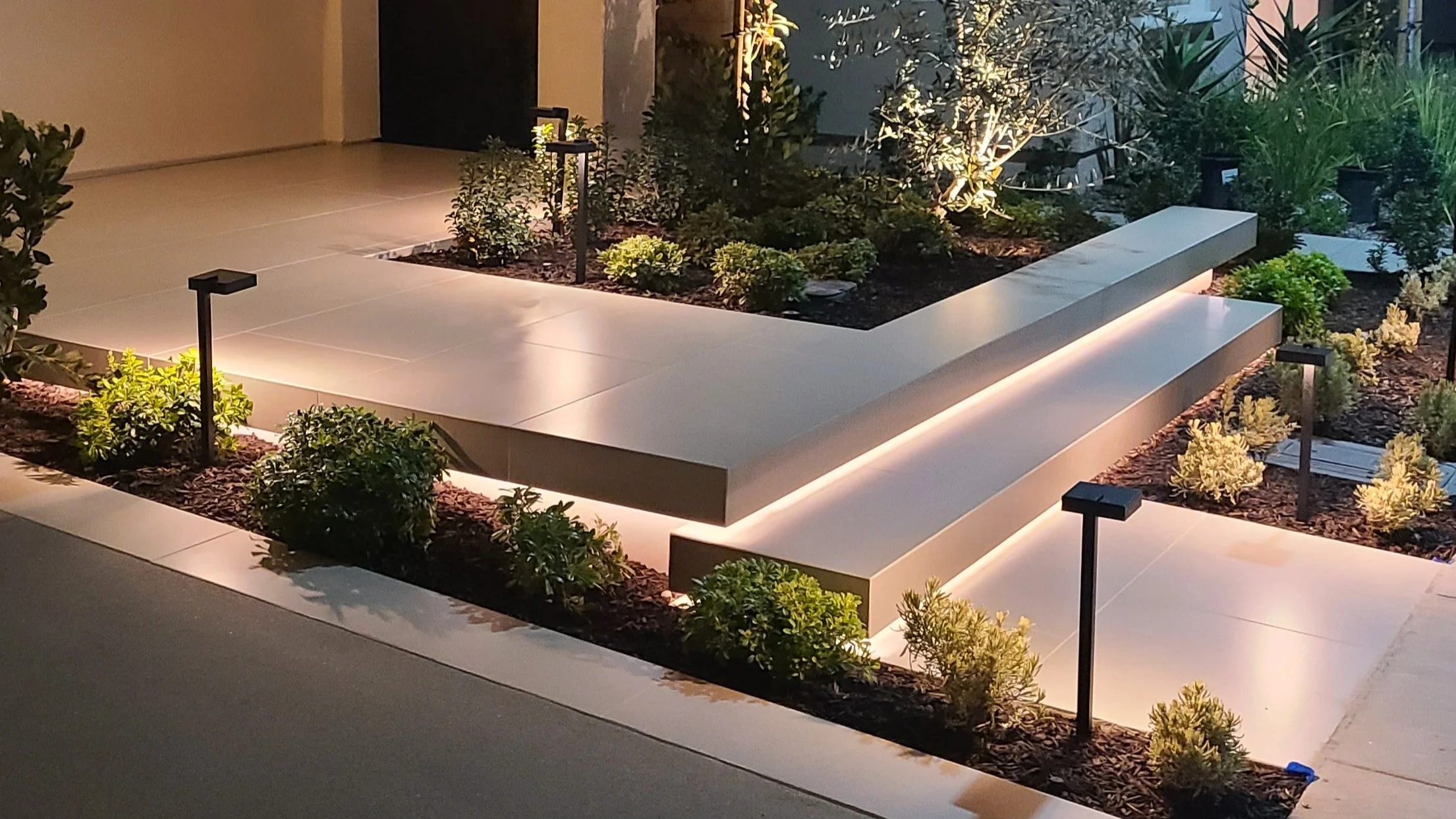 Smart Outdoor Lighting Control Systems & Integration